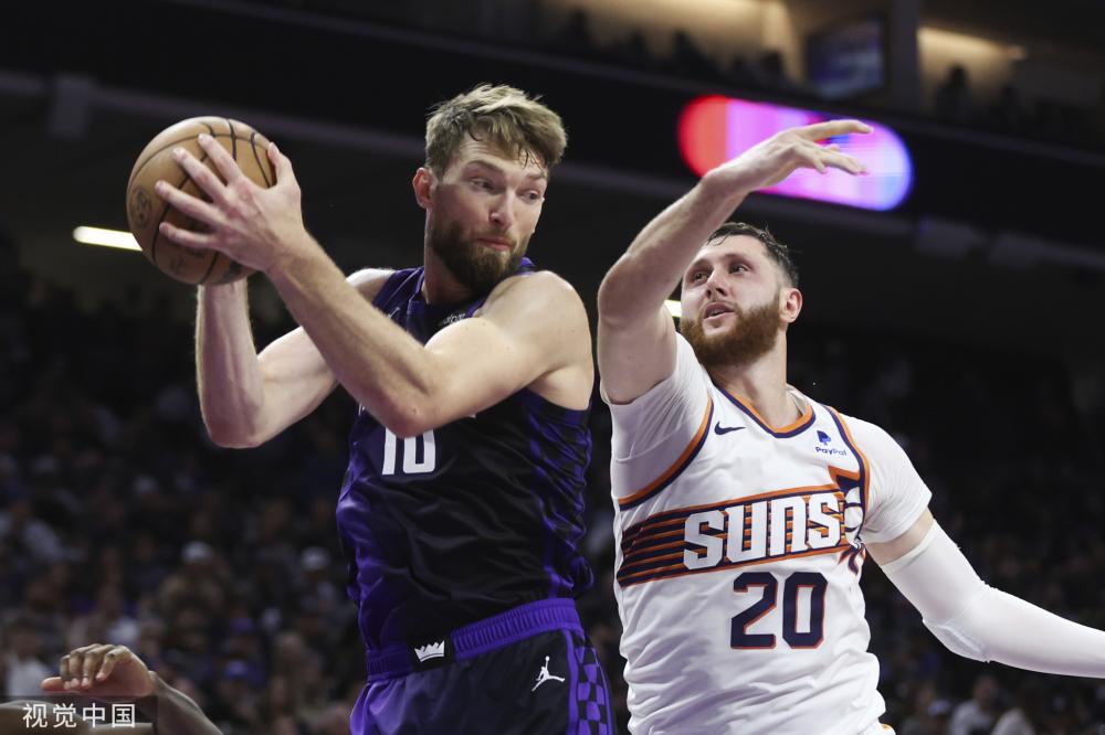 探讨她在新 探讨她在新